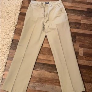 Men’s khaki pants